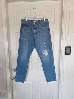 Levi's Blue Straight Leg Women's Jeans with Distressed Detail